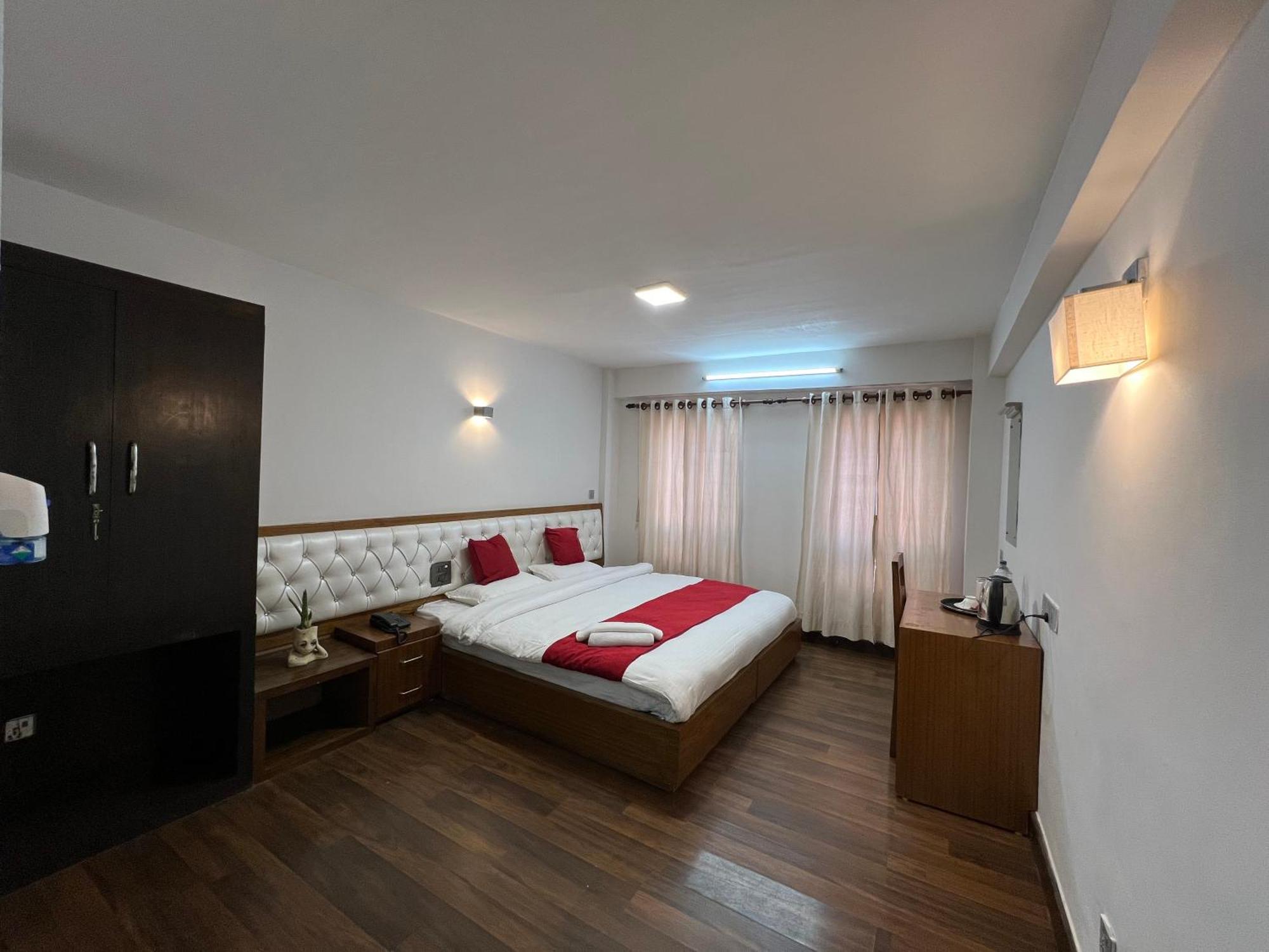 Апартаменты Sichu Chhen Lalitpur Экстерьер фото